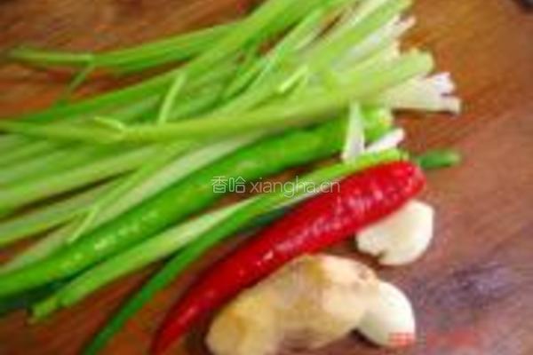 泡椒香芹烧魔芋的做法图解2