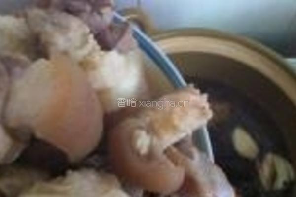 黄豆煲猪脚的做法图解5