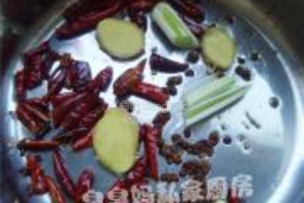 麻辣鸡脖的做法图解3