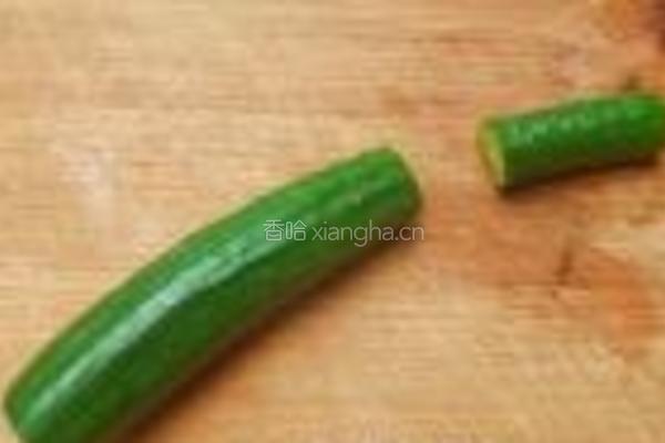 糖醋黄瓜草青鱼的做法图解1