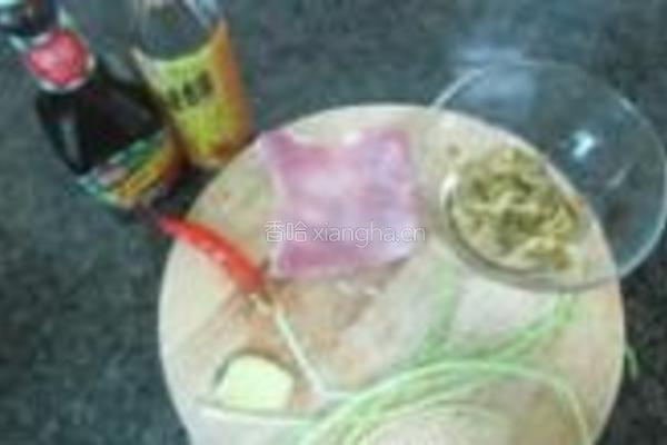 榨菜肉丝煲仔饭的做法图解2