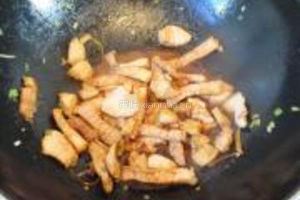 猪肉烧芋头的做法图解6