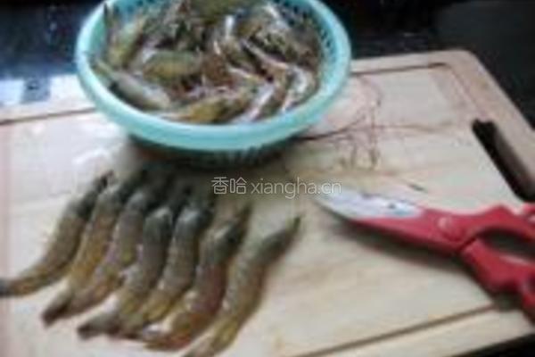 盐油爆海虾的做法图解2