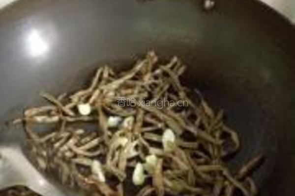 干豇豆炖肉的做法图解7