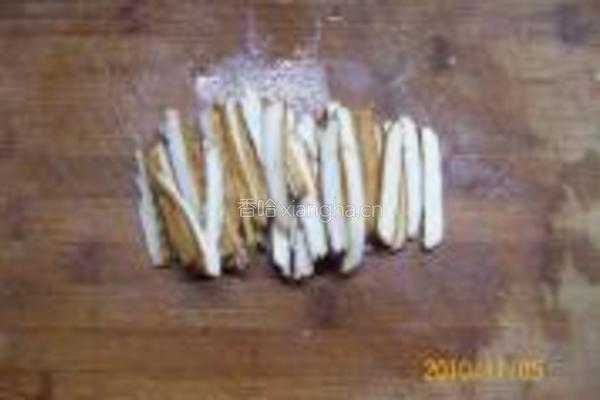 肉丝香干炒大蒜的做法图解1