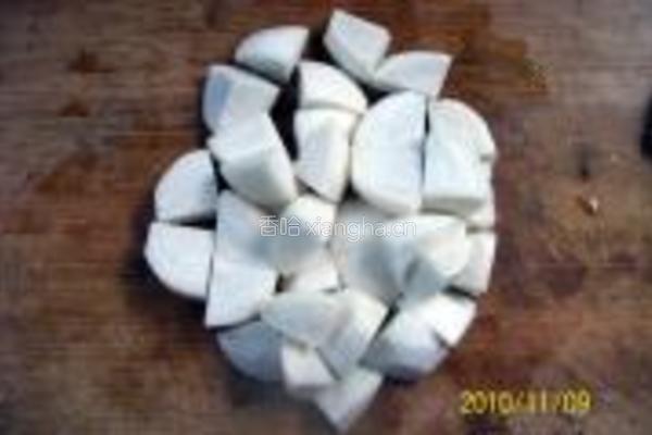 鲜虾大蒜烧萝卜的做法图解3