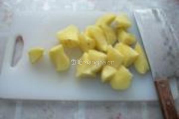榛蘑炖鸡腿的做法图解4