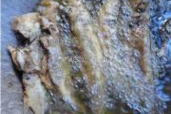 红烧小黄鱼的做法图解2