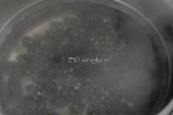 爆炒茧蛹的做法图解2
