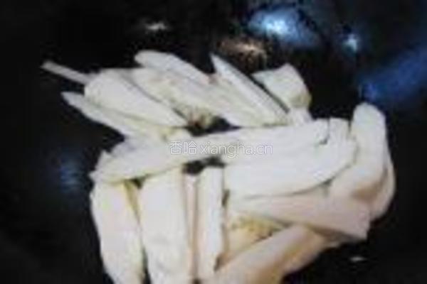 海参炒淮山的做法图解3