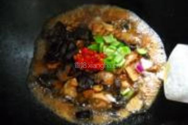 木耳蓑衣干烧鸡腿的做法图解8