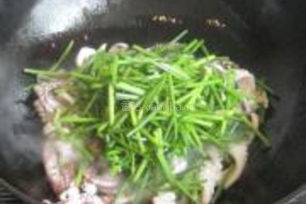 韭苔炒鱿鱼的做法图解5