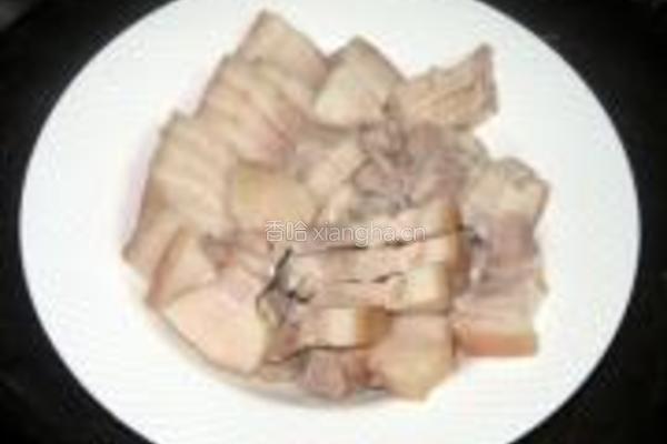 蒜苗红烧肉的做法图解3