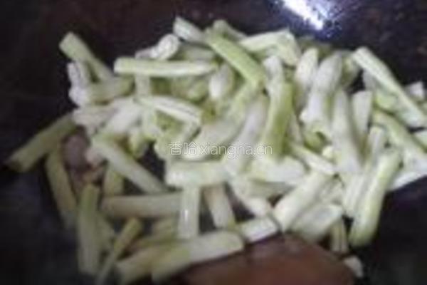 五花肉炖芸豆的做法图解4