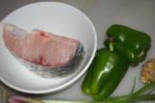 爆炒脆肉鲩的做法图解1