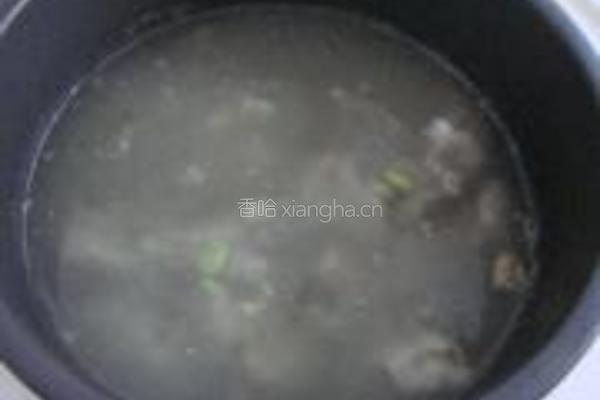 毛豆苦瓜排骨汤的做法图解6