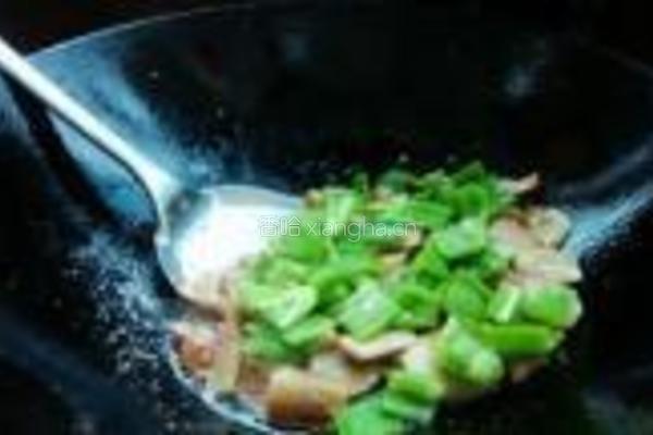 素炒白牛肝菌的做法图解5