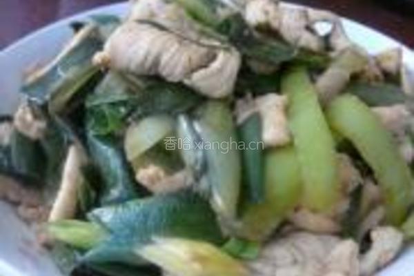 大蒜苗炒鸡胸脯肉的做法图解5