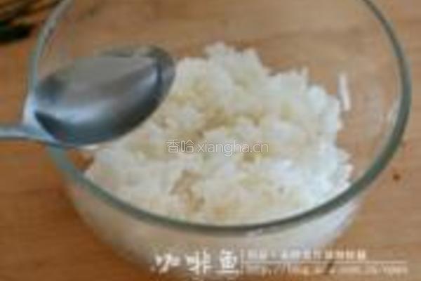木鱼花寿司的做法图解1