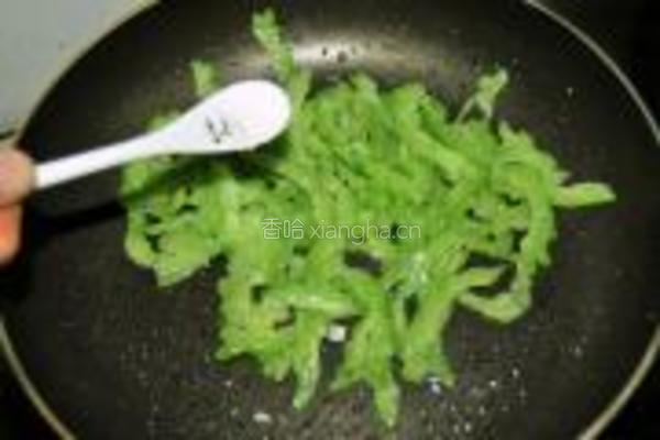 苦瓜炒鸡蛋的做法图解11
