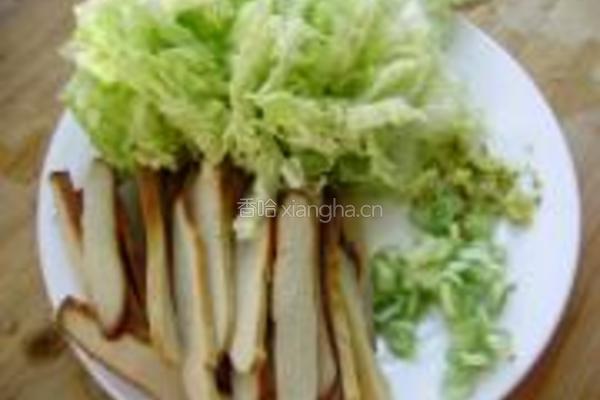 白菜豆干汤面的做法图解2