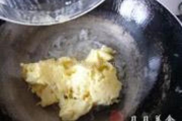 银鱼炒鸡蛋的做法图解5