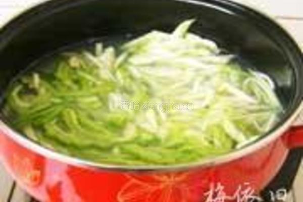 锅塌三瓜的做法图解3