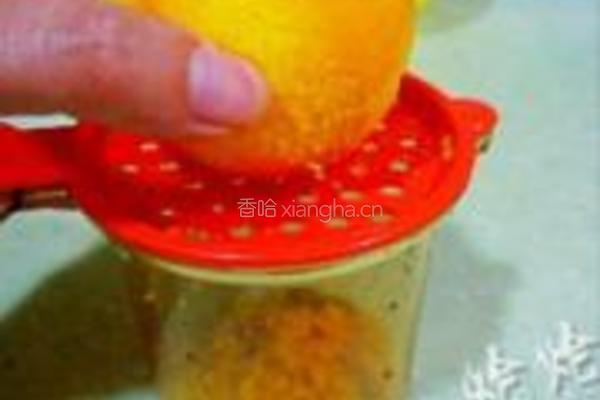 香橙南瓜戚风蛋糕的做法图解1