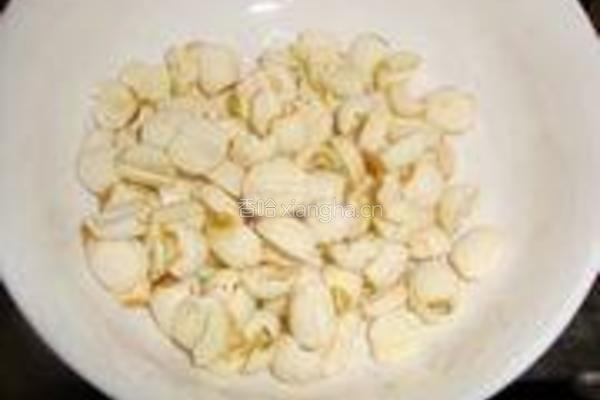 炼乳莲子红豆沙的做法图解5