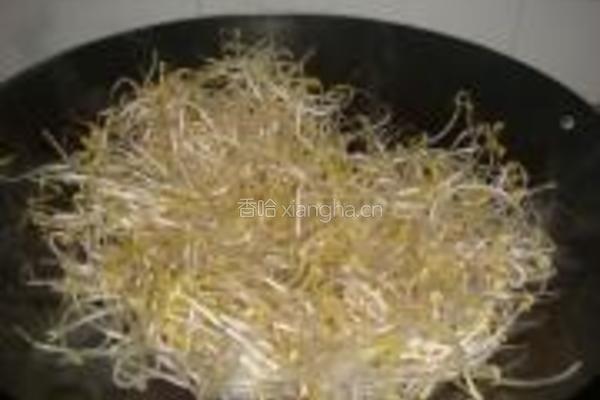 鸭杂绿豆芽的做法图解6