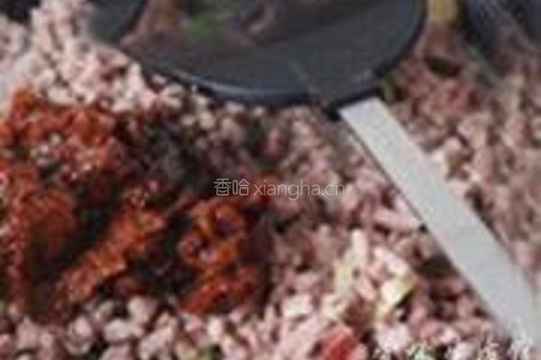 经典炸酱面的做法图解5