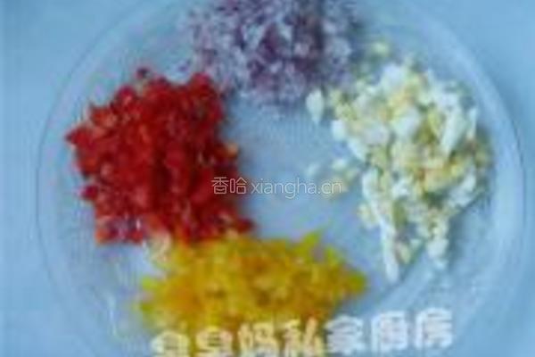 金枪鱼沙拉包的做法图解2
