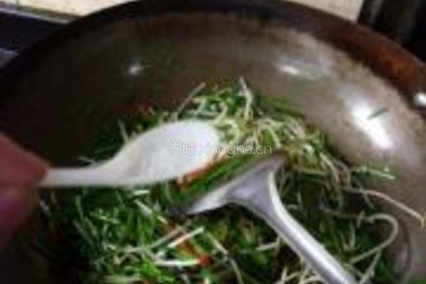 韭菜豆芽炒粉丝的做法图解9