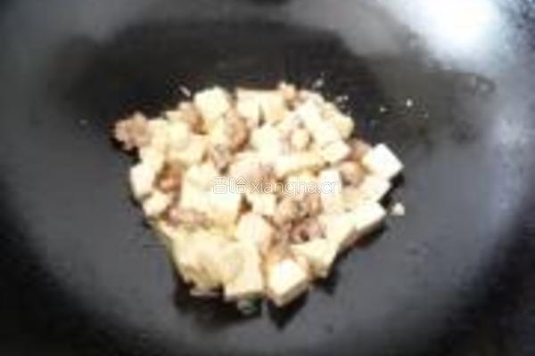 香菜肉末豆腐的做法图解7