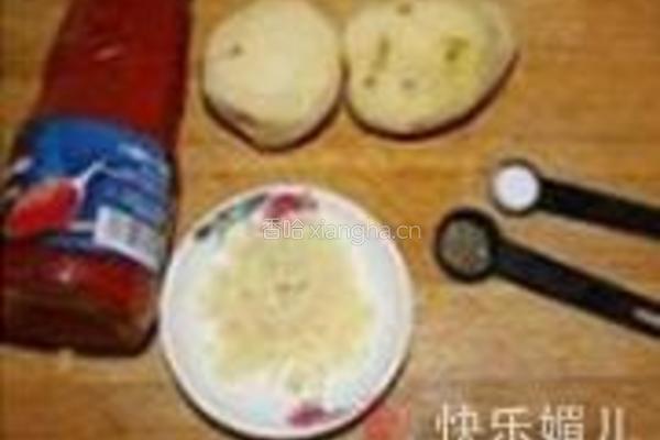 蒜香番茄土豆的做法图解1