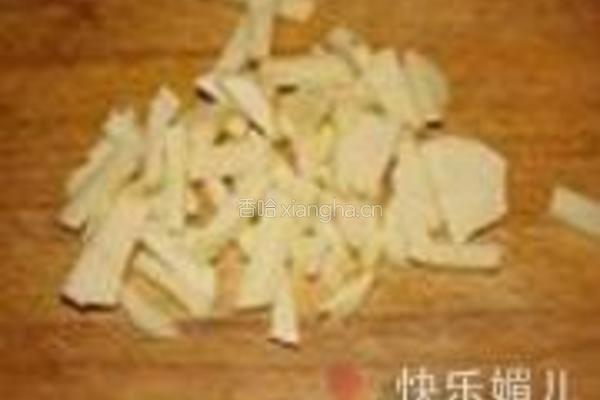 蒜香番茄土豆的做法图解2