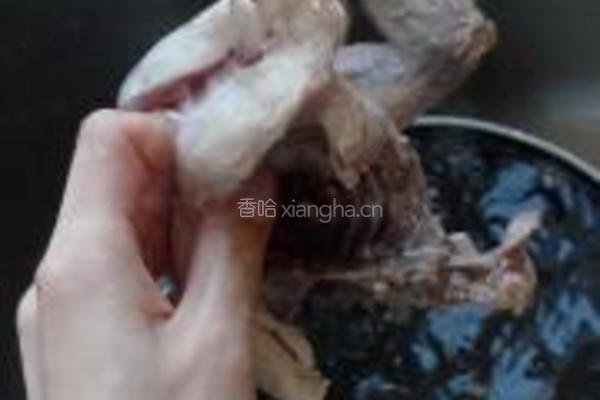 西洋菜蜜枣鸡汤的做法图解2