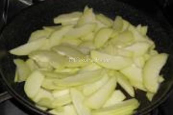 蒜茸炒佛手瓜的做法图解4