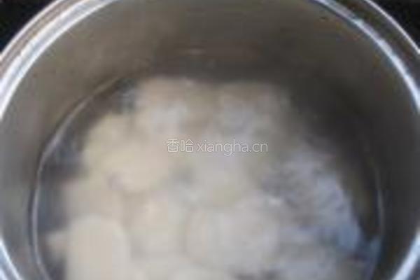 酒酿煮年糕的做法图解1