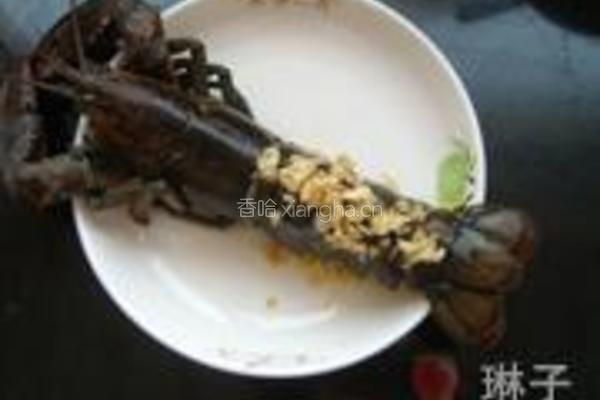 蒜蓉开背蒸龙虾的做法图解7