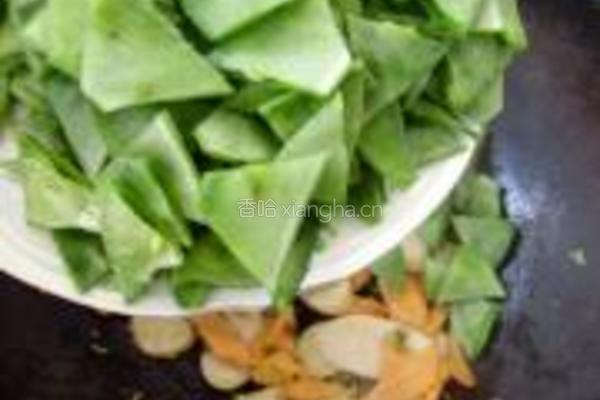 火腿肠炒扁豆的做法图解5
