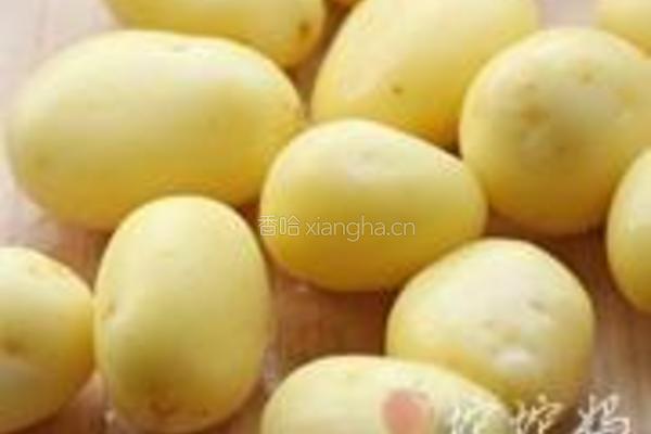黑椒橄榄油烤小土豆的做法图解1