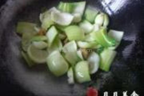 猪油渣炒青菜的做法图解2