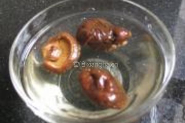 冬菇肉酱面的做法图解3