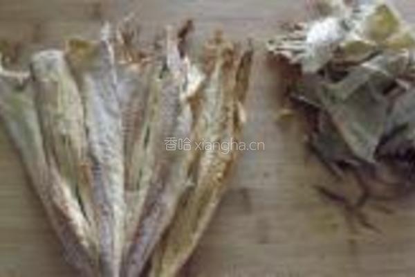 炝拌明太鱼干的做法图解2
