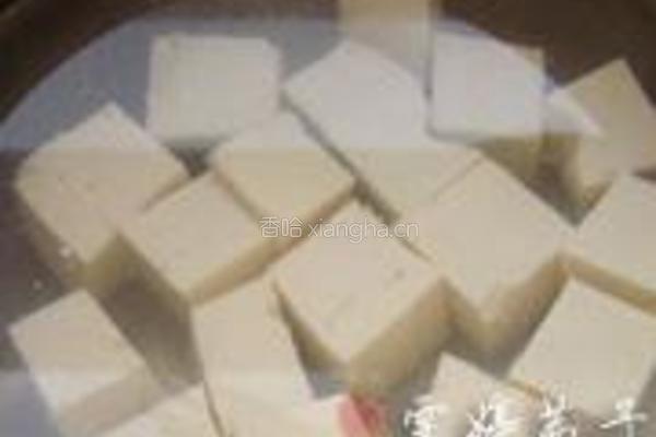 蟹白豆腐海鲜汤的做法图解3