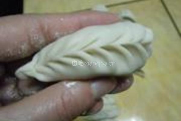 圆白菜肉紫菜水饺的做法图解12
