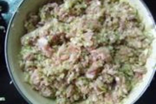圆白菜肉紫菜水饺的做法图解6