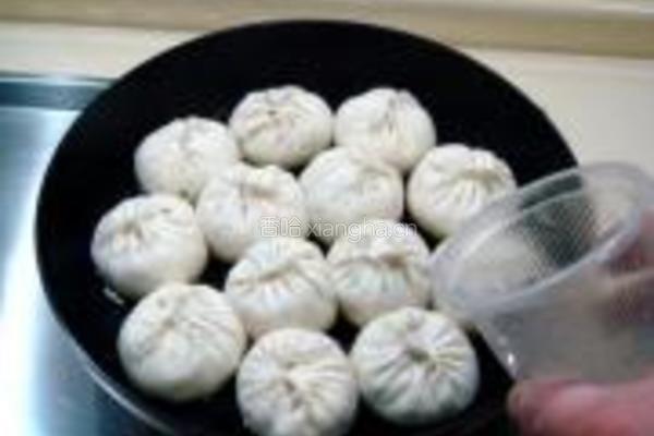 鲜虾菜心生煎包的做法图解15