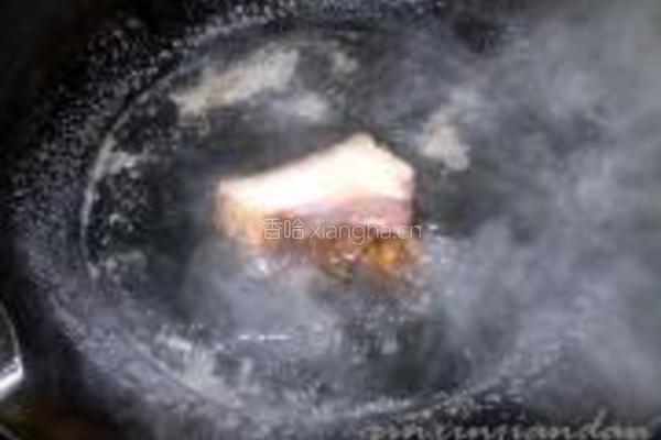 白菜豆干炒腊肉的做法图解1